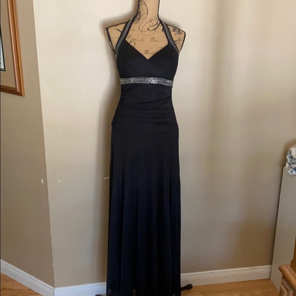 Slimming,black, formal, floor length, halter dress